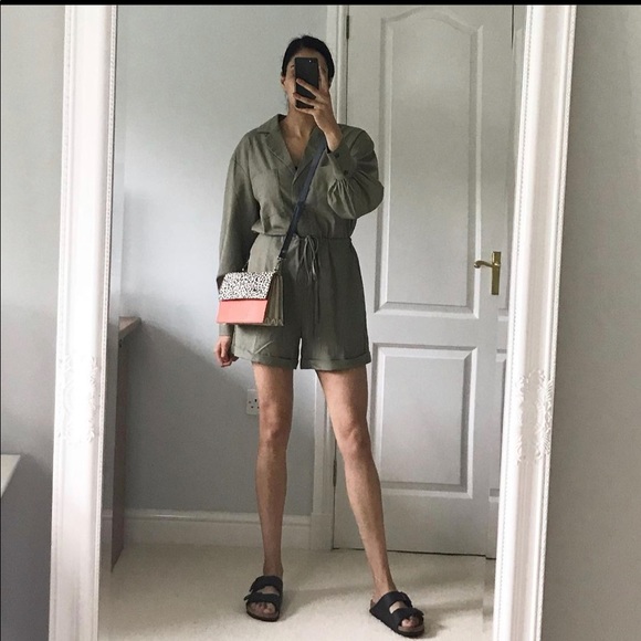 Pretty Lavish Playsuit / Romper - Picture 6 of 7